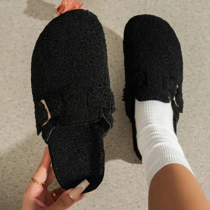 Zoccoli da donna comodi, ideali per il quotidiano. Calzature casual ed eleganti per autunno.