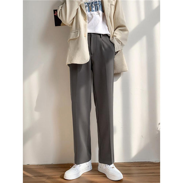 Pantaloni eleganti uomo a gamba dritta, vestibilità sartoriale e stile professionale per ogni occasione.