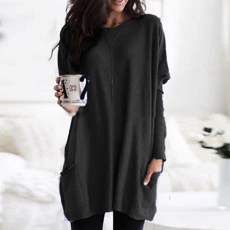 Morbido abito donna oversize in maglia, maniche lunghe e scollo tondo. Comodità e stile autunnale.