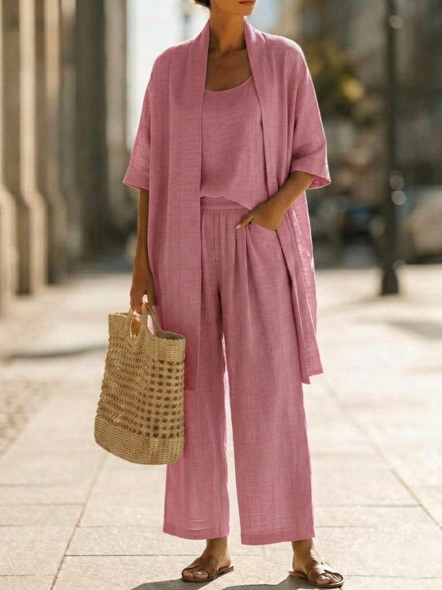 Completo donna tre pezzi in lino e cotone, moda estiva casual-elegante, per un look confortevole.