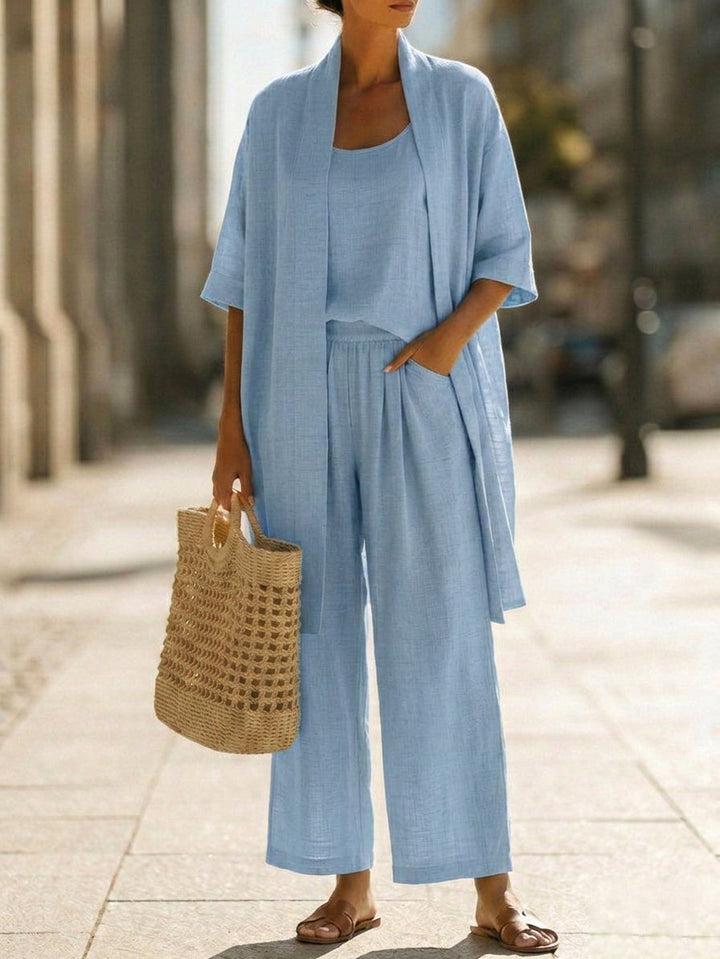 Set moda donna estivo tre pezzi in lino e cotone, un mix di eleganza e comfort casual.