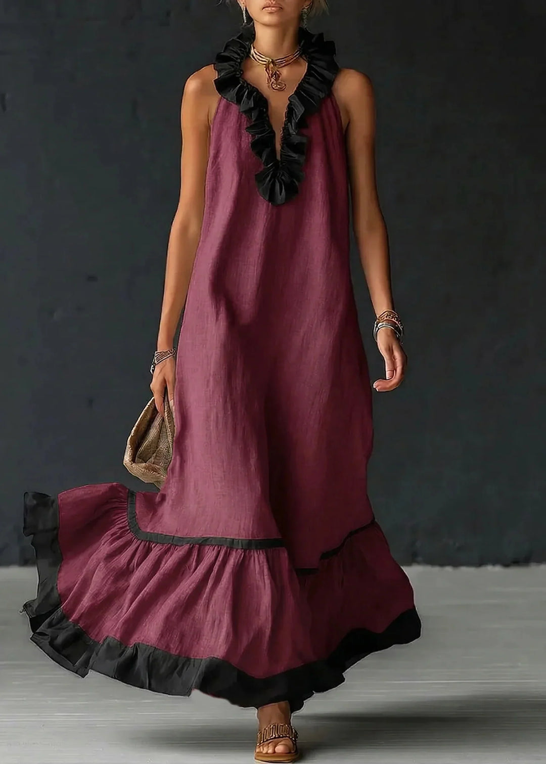 Elegante abito lungo donna fluido, con volant a contrasto, vestito estivo traspirante in cotone lino.