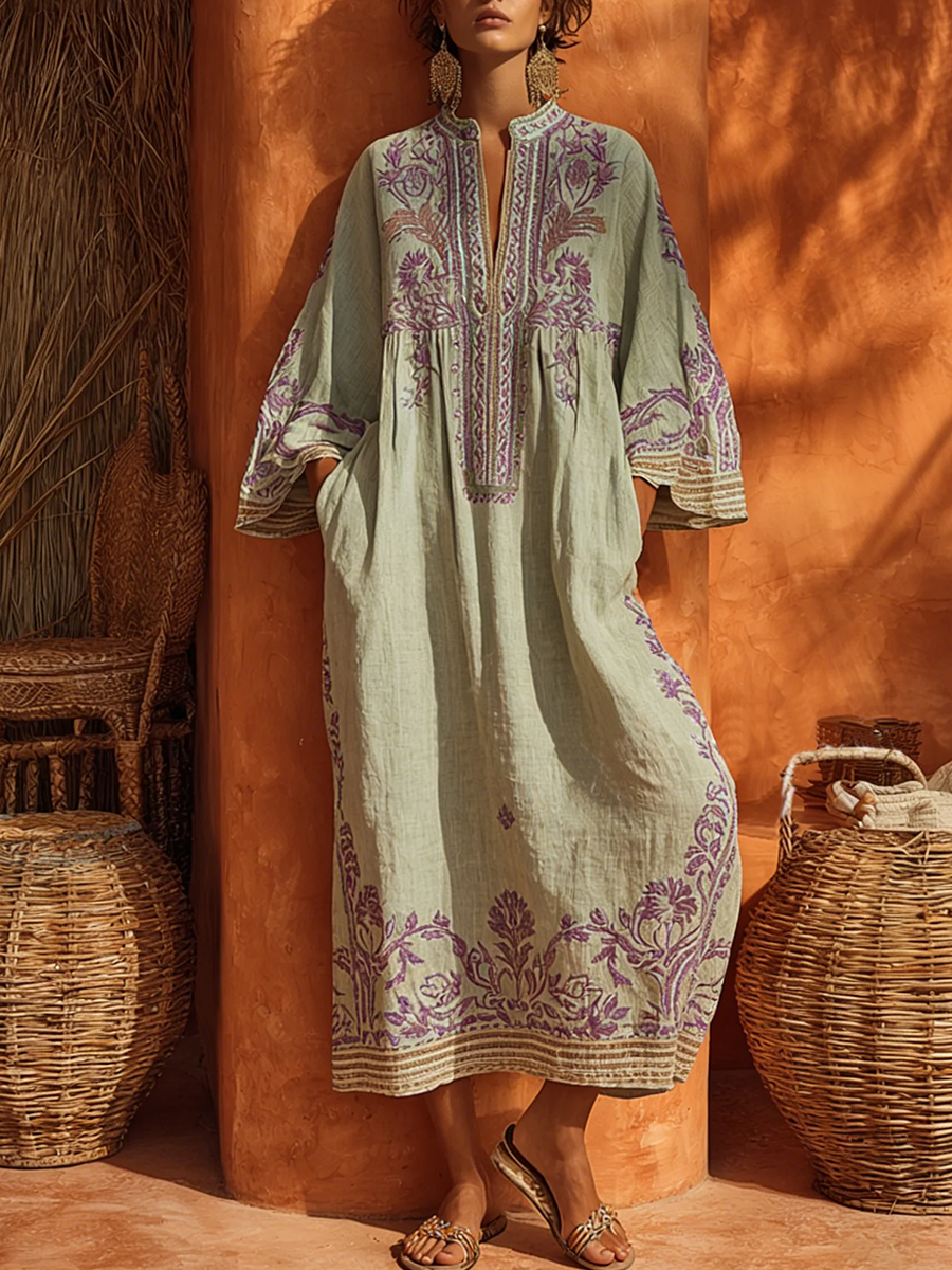 Abito Boho estivo da donna, dal design fluido e colorato, perfetto per la primavera e le giornate al mare.