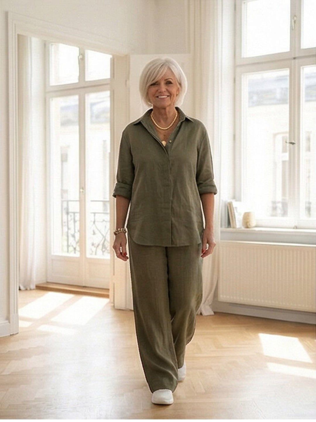 Set due pezzi donna, camicia e pantaloni ampi. Eleganza e comfort per l'estate.