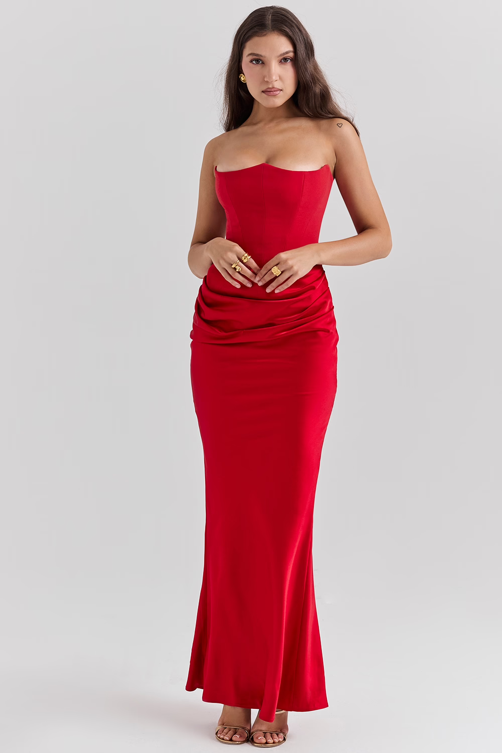 Vestito da cerimonia donna midi con corsetto, per un aspetto slanciato e raffinato. Adatto per l'autunno.