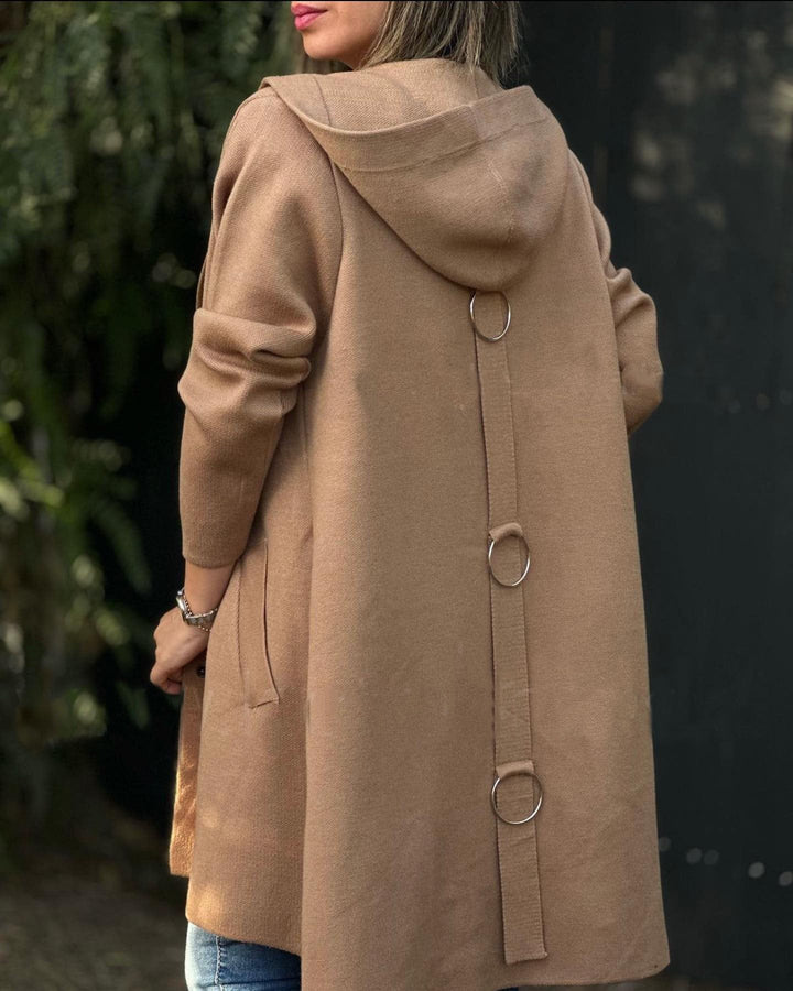 Giacca lunga invernale da donna, calda, elegante e versatile, per un outfit perfetto in autunno-inverno.