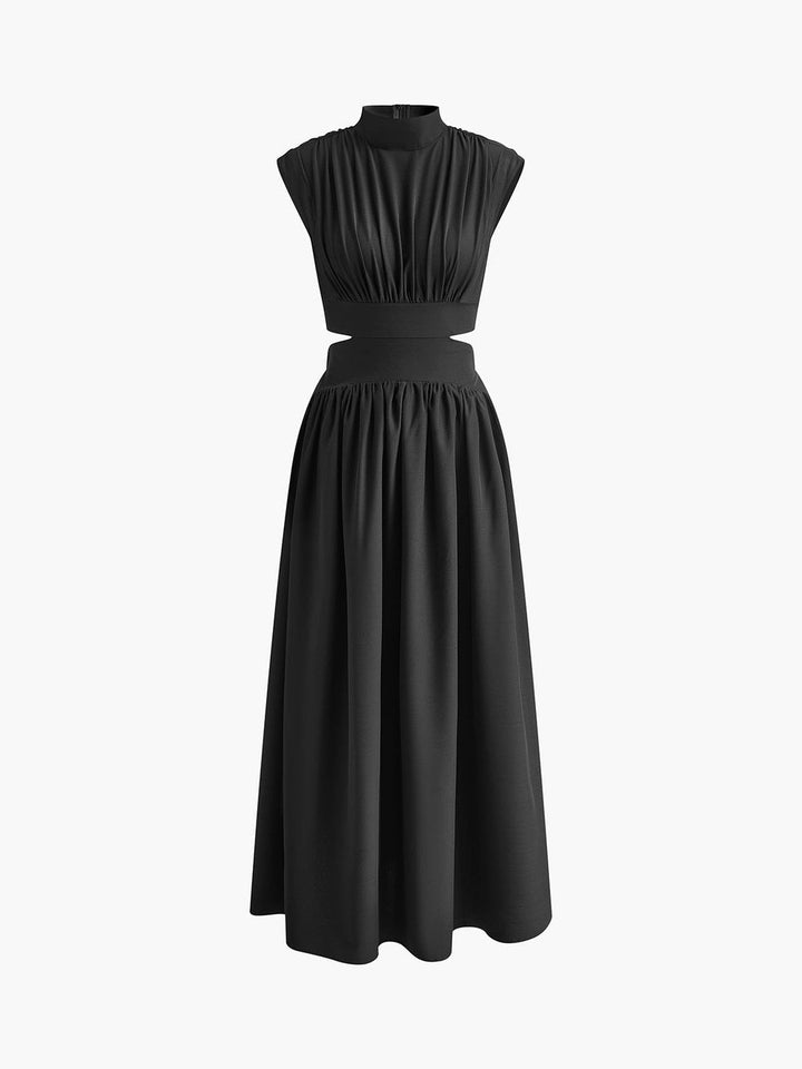 Abito lungo fluido da donna che accarezza la figura, con eleganti cut-out laterali. Ideale outfit estivo.