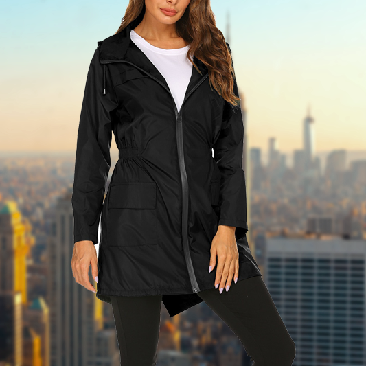 Giacca leggera antipioggia da donna, impermeabile e traspirante, per attività outdoor.