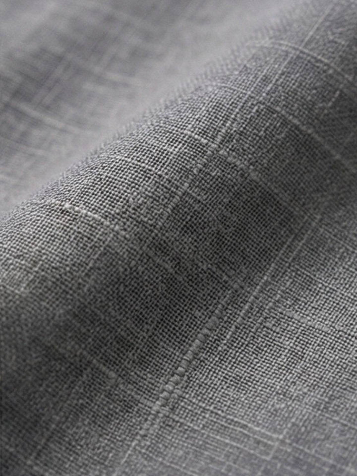 Camicia e pantaloni ampi, completo donna per un look elegante e casual chic.