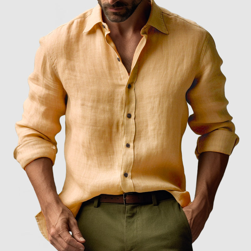 Camicia uomo casual a maniche lunghe, colletto classico. Perfetta per ufficio e tempo libero, offre vestibilità comoda.