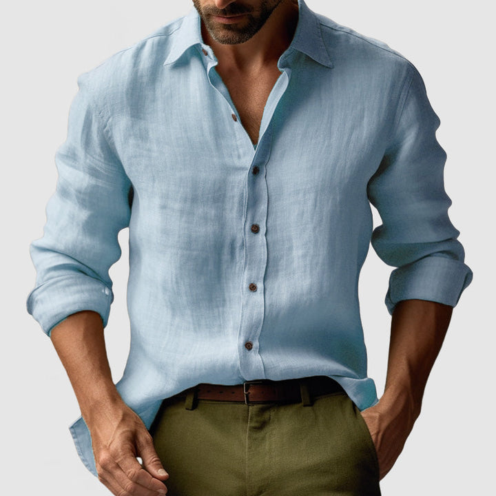Camicia uomo casual a maniche lunghe, colletto classico. Abbigliamento maschile elegante e traspirante.