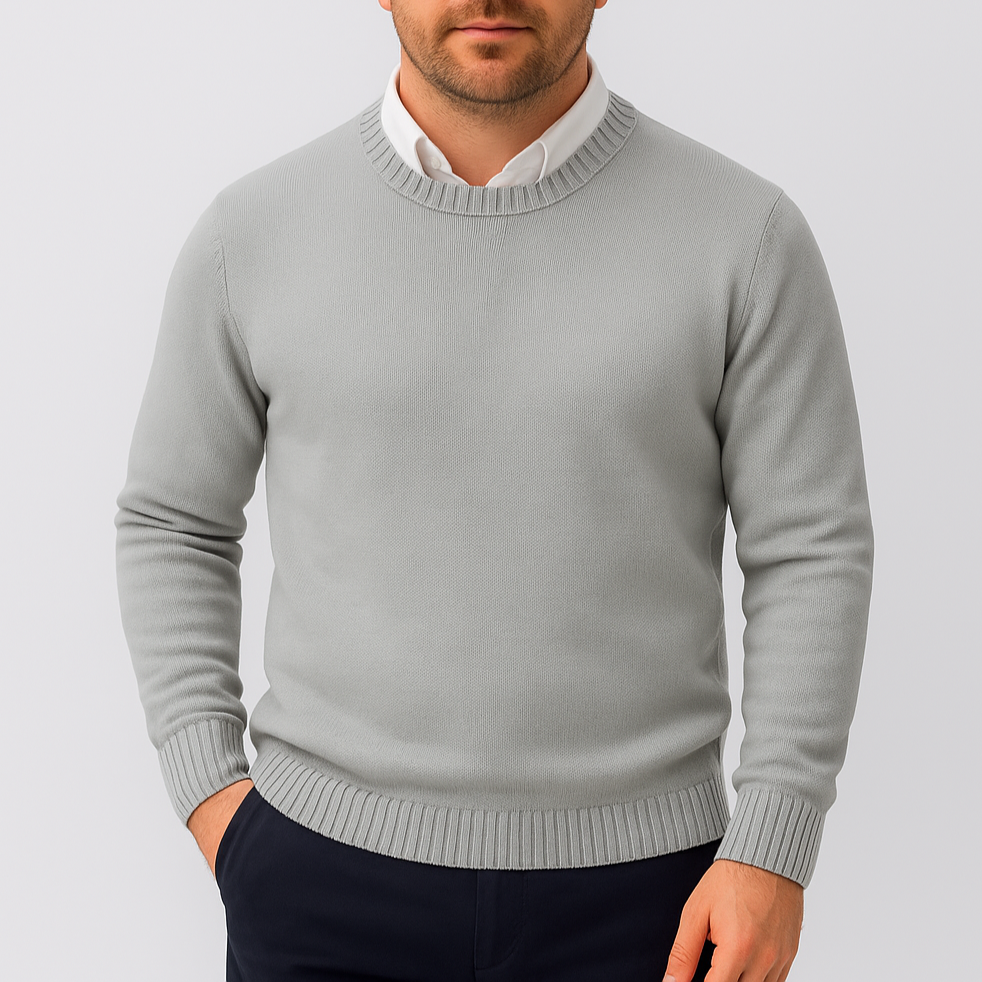 Maglione uomo grigio girocollo slim fit, essenziale e versatile per abbigliamento moda maschile.