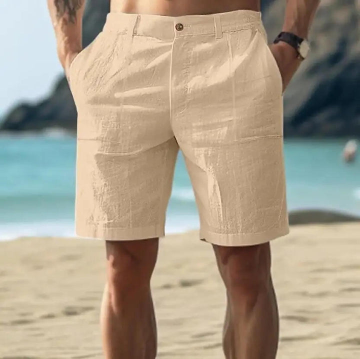 Pantaloncini uomo bianchi rilassati con coulisse, un must-have per il comfort estivo casual.