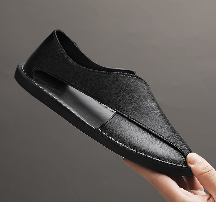 Sandali uomo artigianali stile Peshawari con design incrociato. Scarpe estive comode, moda maschile casual-elegante.
