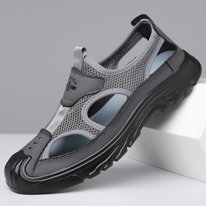 Sandali estivi uomo in materiale traspirante, offrono supporto ortopedico e antiscivolo per comfort e sicurezza.