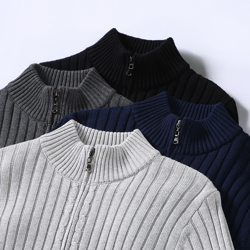Morbido cardigan uomo con zip e maglia a coste. Pullover confortevole, classico ma trendy per il tuo stile.