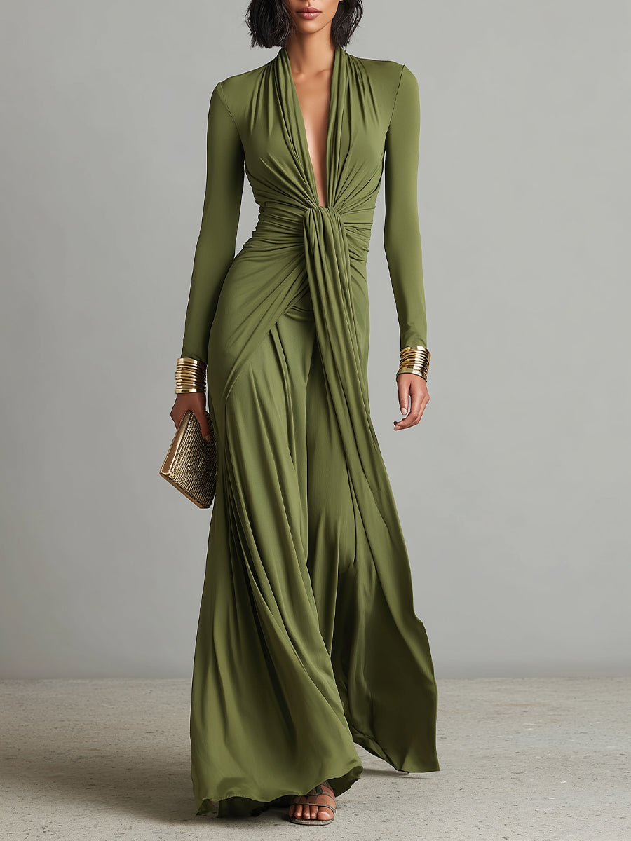 Abito lungo da donna verde elegante con scollo a V incrociato e maniche lunghe, perfetto per cerimonia.