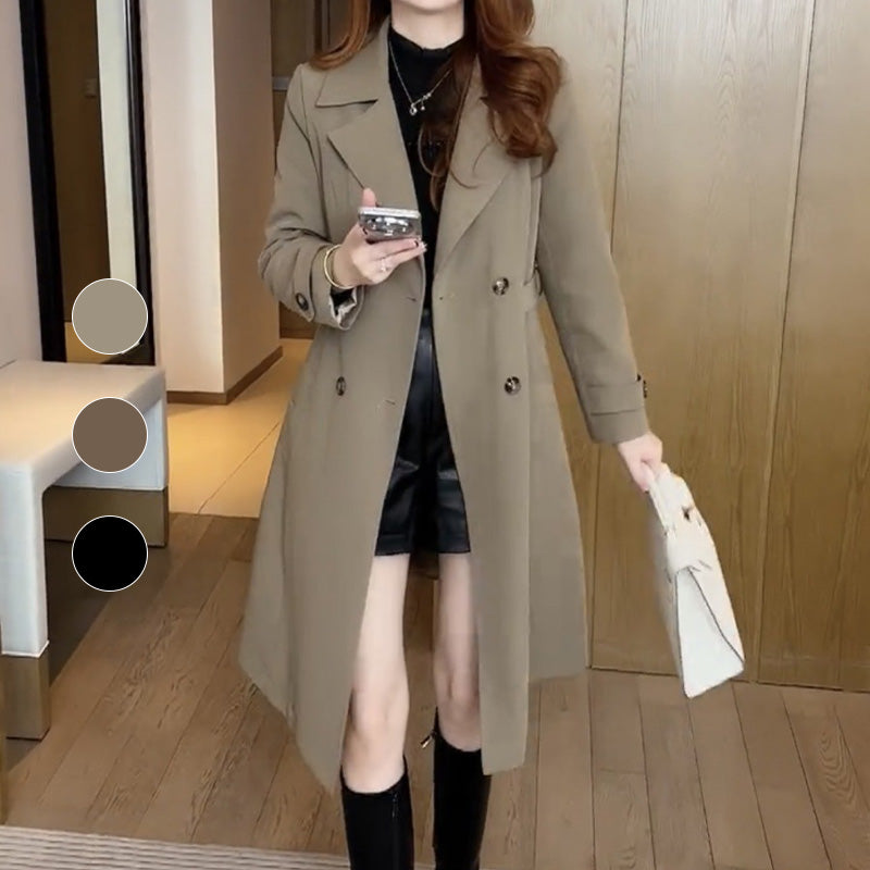 Trench lungo donna elegante nero, perfetto per mezza stagione, look casual o da ufficio.