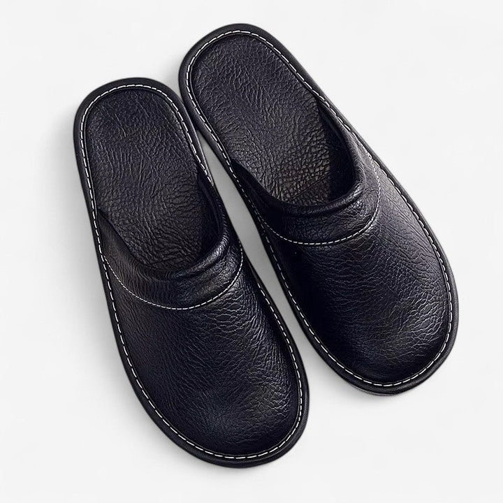Pantofole interne unisex ultra comode per casa, ideali per riposo e comfort quotidiano.