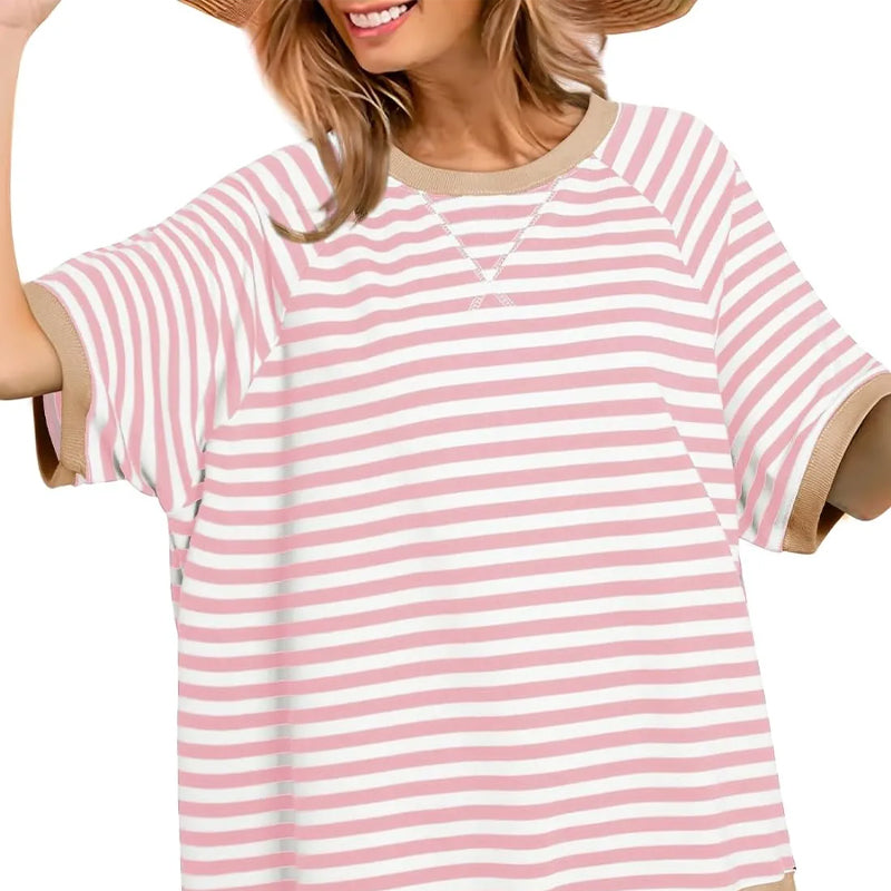 Maglietta a righe orizzontali da donna con girocollo, stile estivo fresco e casual.