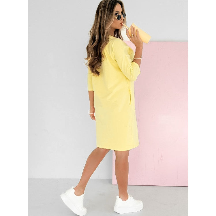Vestito estivo blu da donna, mini taglio con tasche funzionali e maniche 3/4, look casual-elegante.