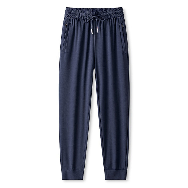 Pantaloni sportivi uomo per running e fitness. Comodi, traspiranti e ad asciugatura rapida, ideali per allenamenti intensi.