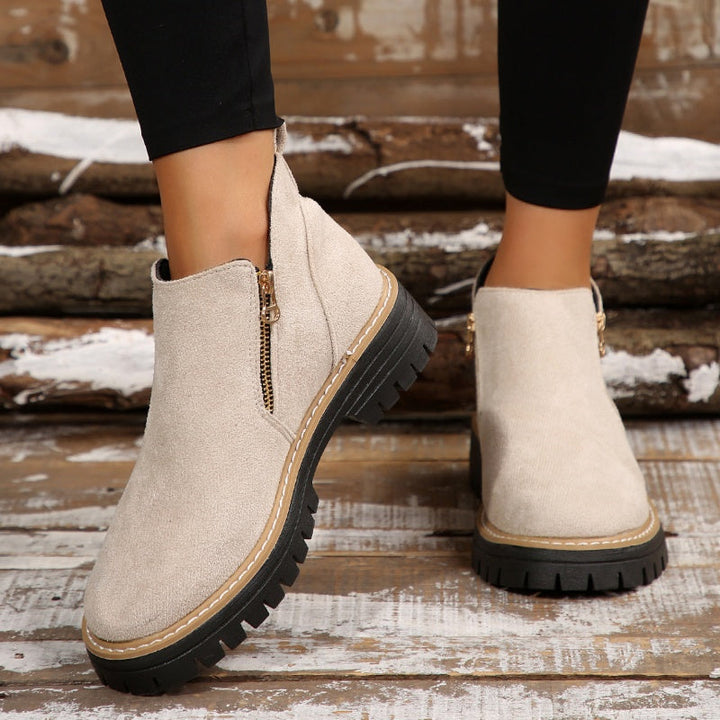 Stivaletti alla caviglia donna, scarpe eleganti e versatili per la moda autunno-inverno.