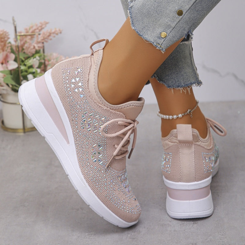 Scarpe ortopediche con strass, ideali per passeggio e supporto plantare.
