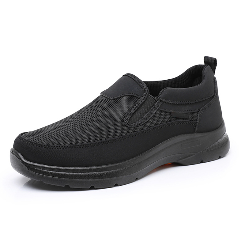 Sneakers uomo slip-on traspiranti, ideali per comfort ammortizzato quotidiano. Leggere e versatili.