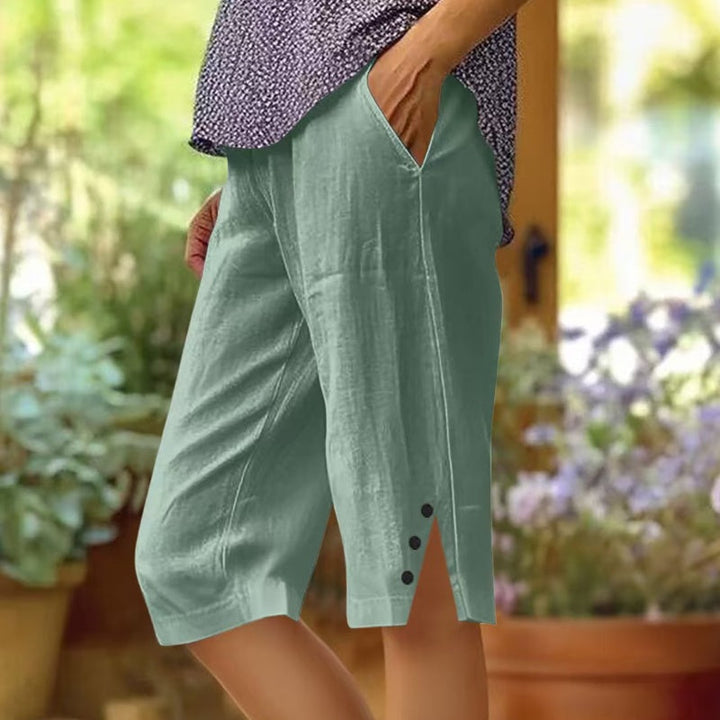 Capri donna estivi in tessuto leggero e traspirante, perfetti per la moda estiva.