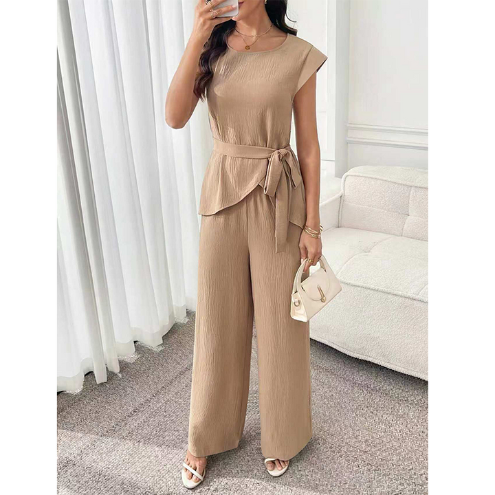 Set completo donna, top e pantaloni a gamba larga, ideale per moda primavera estate.