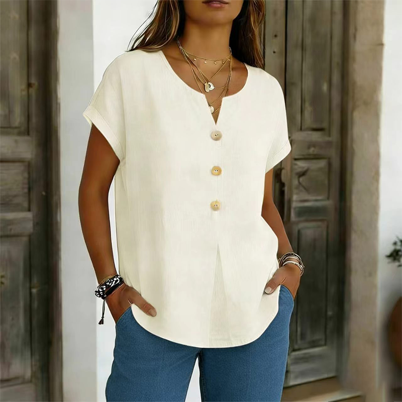 Maglietta donna estiva con scollo a V, bottoni decorativi frontali e manica corta, per un look comodo e alla moda.