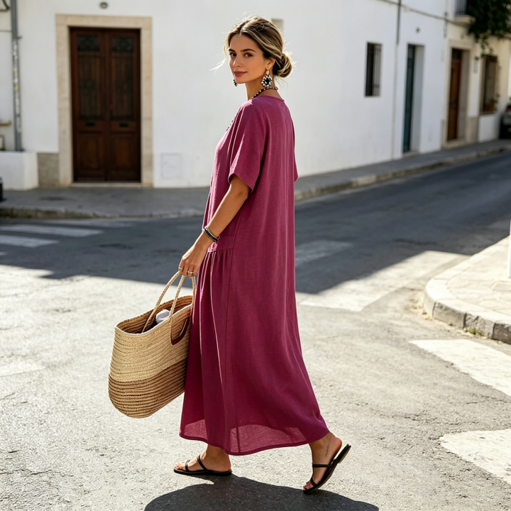 Abito maxi estivo da donna elegante e versatile, con bottoni, per un look chic da vacanza o spiaggia.