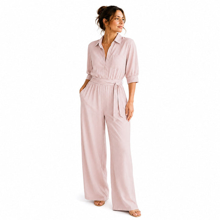 Completo tuta donna elegante casual chic, pantaloni ampi e cintura. Perfetto per primavera estate.