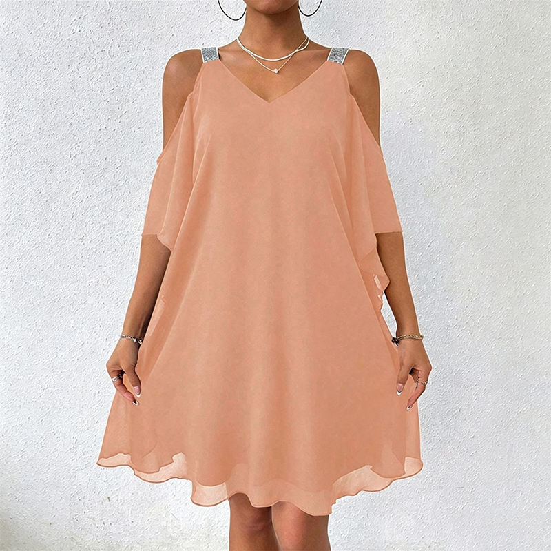 Abito donna glamour, spalle scoperte e spalline brillanti. Vestito elegante multicolore, perfetto per eventi estivi.