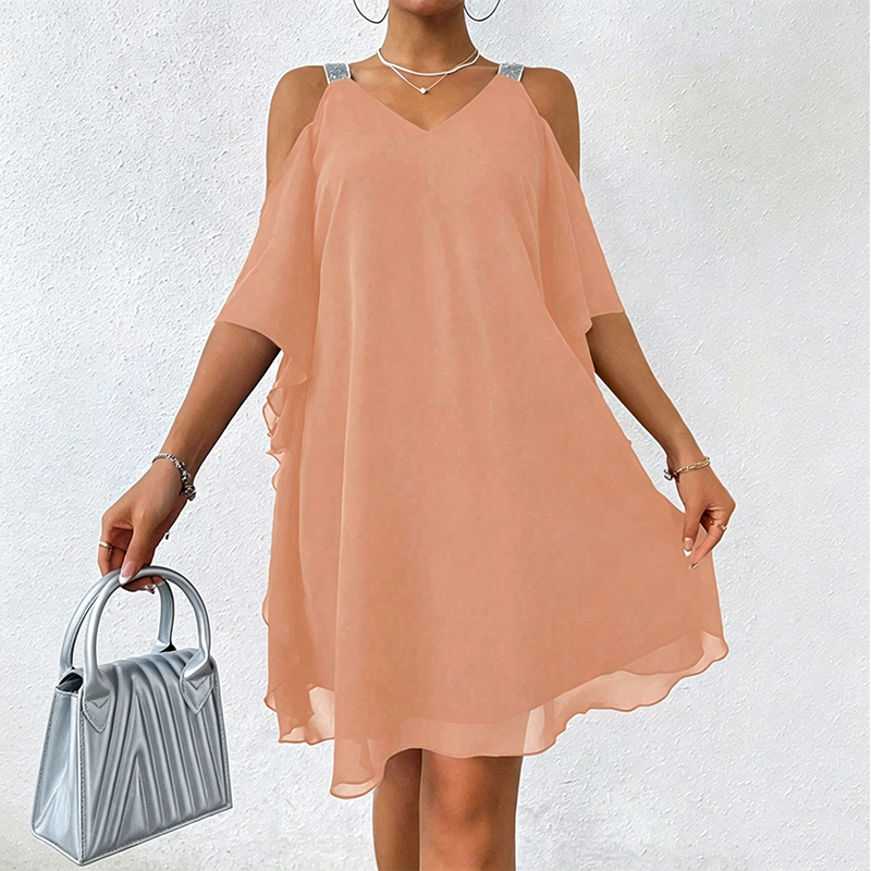 Vestito donna multicolore con spalle scoperte e spalline brillanti. Abito elegante estivo, ideale per freschezza.