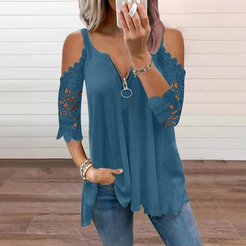Elegante top donna a spalle scoperte con inserti in pizzo e zip, ideale per outfit casual chic estivi.