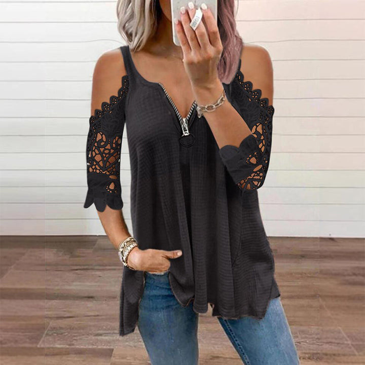 Top donna estivo fresco con spalle scoperte e inserti in pizzo, per un look glamour e primaverile.