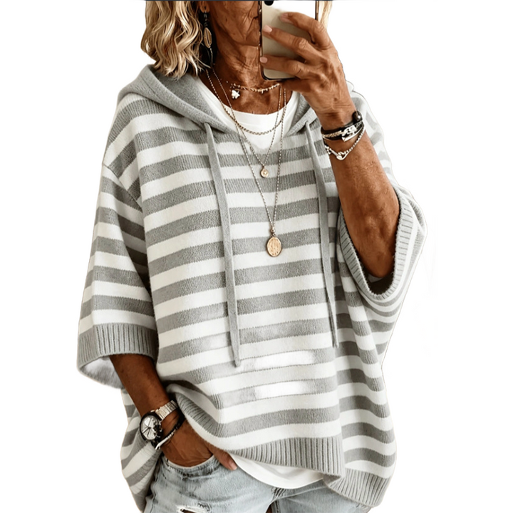 Felpa donna a righe ampie con cappuccio, design oversize e tessuto morbido, per un comfort invernale.