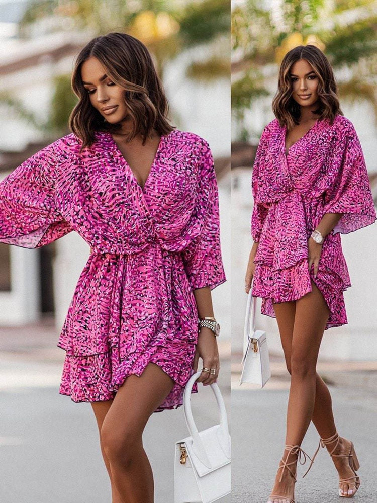 Abito estivo donna scollo a V, linea fluida, look fresco e confortevole, anche per taglie grandi.