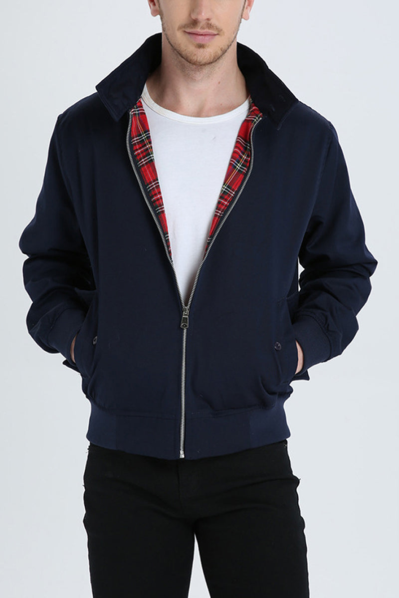 Giacca uomo elegante multistrato per comfort termico e stile moderno.