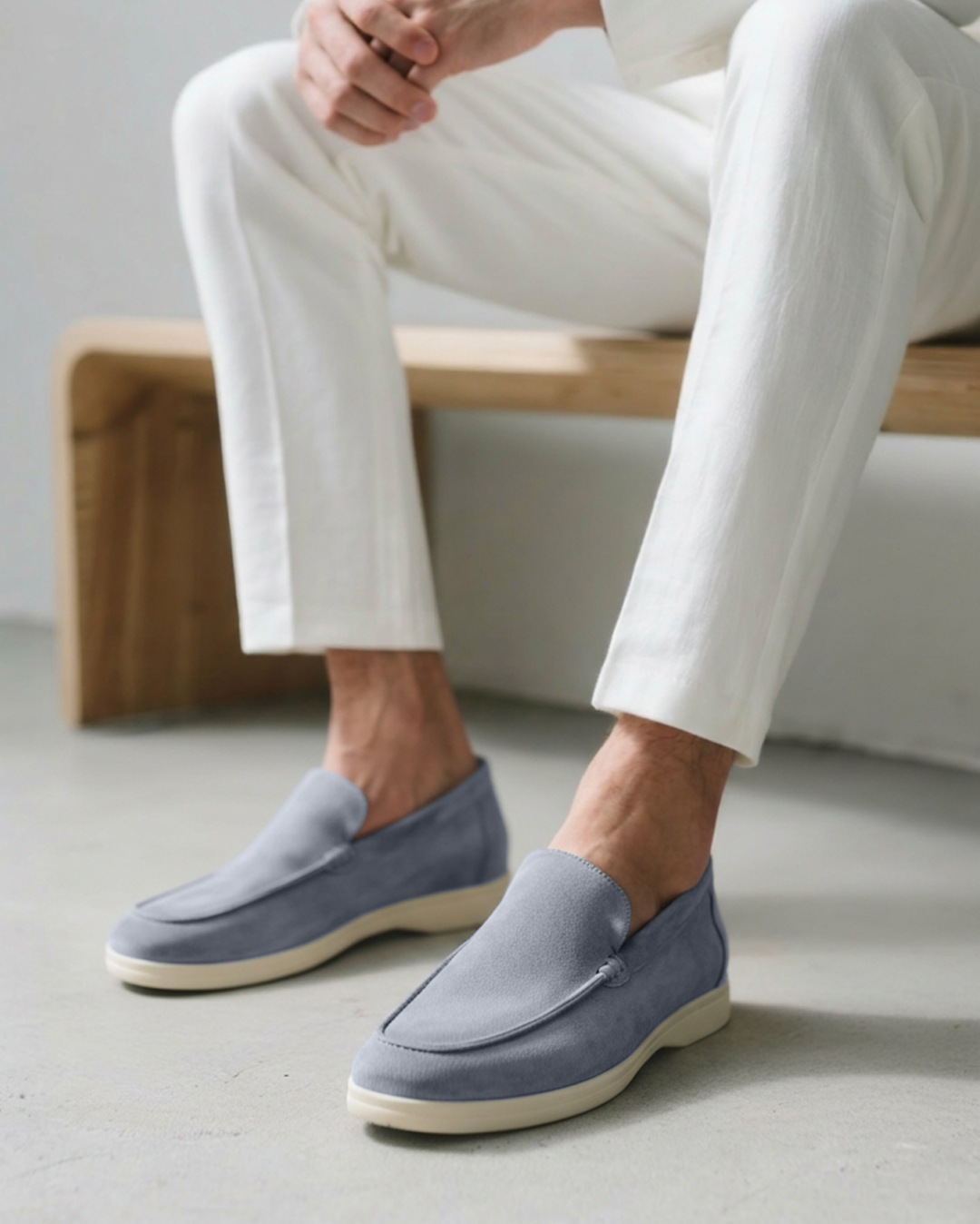 Calzature uomo slip-on: mocassini con cuciture. Versatili e confortevoli per look eleganti e casual.