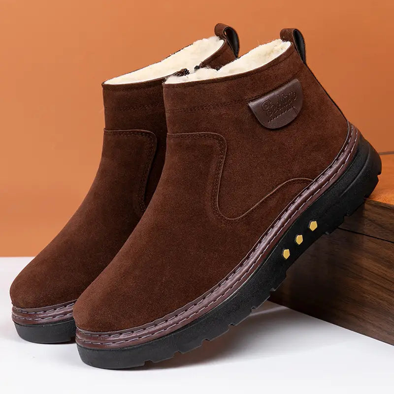 Moda inverno: stivaletti donna caldi, antiscivolo e ammortizzati, un must-have per il tuo comfort quotidiano.