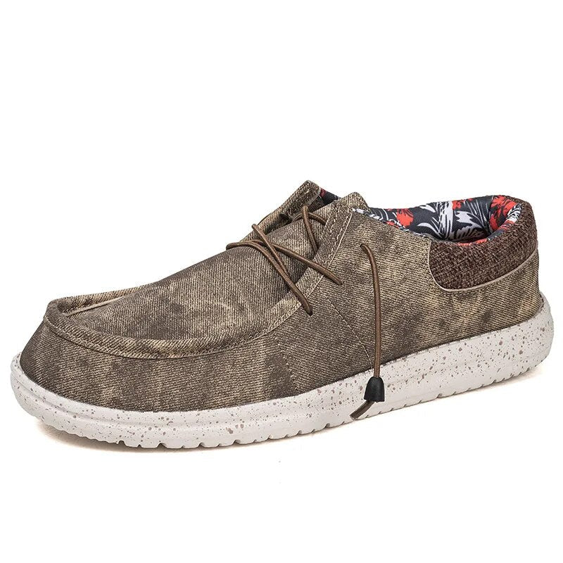 Mocassini da uomo slip-on, scarpe casual con suola flessibile. Facili da indossare, ideali per comfort e stile quotidiano.