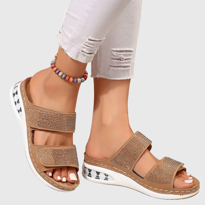 Scarpe comode donna, ciabatte ortopediche con strass. Plantare anatomico per supporto e stile scintillante.