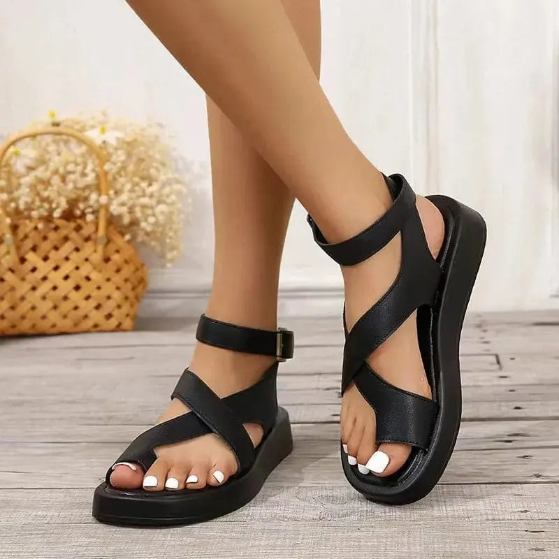 Sandali ortopedici donna con plantare anatomico per supporto e comfort superiore, cinturino regolabile.