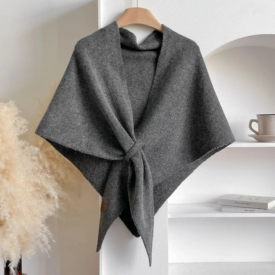 Sciarpa donna, accessorio moda autunnale. Morbida e versatile, perfetta per uno stile casual e confortevole.