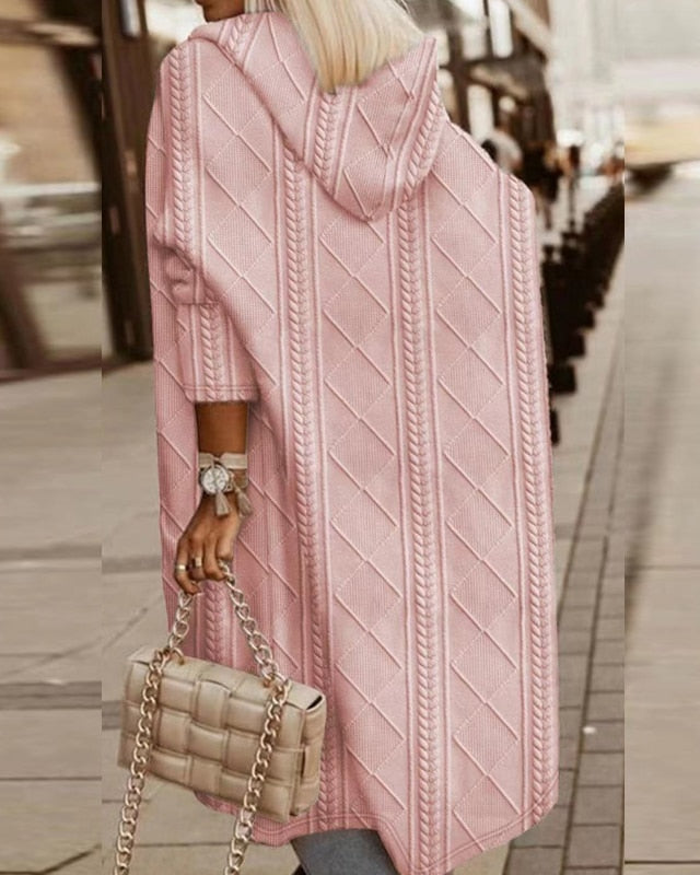 Cardigan donna lungo con cappuccio, capo di moda per stratificazione. Stile autunnale/invernale, versatile e chic.