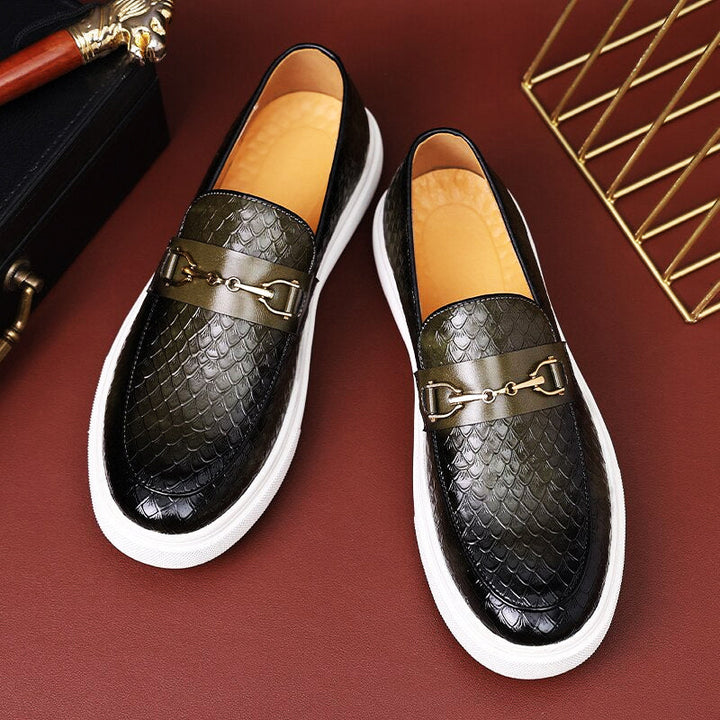Mocassino uomo estivo con design versatile, massimo comfort e suola robusta, perfetto per eleganza nel tempo libero.