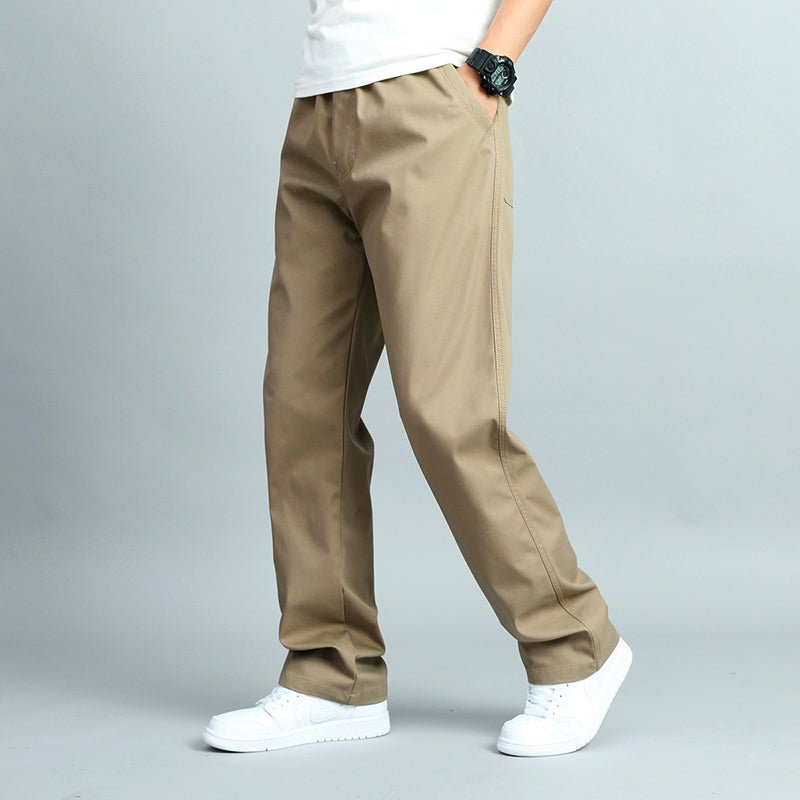 Pantaloni uomo a gamba dritta, multitasche traspiranti per primavera. Comodi e versatili per look casual.